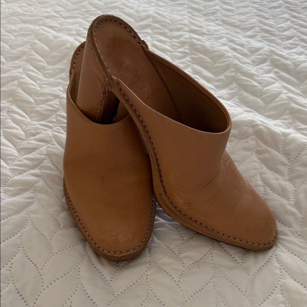 TODS  Italian Leather Mules 36